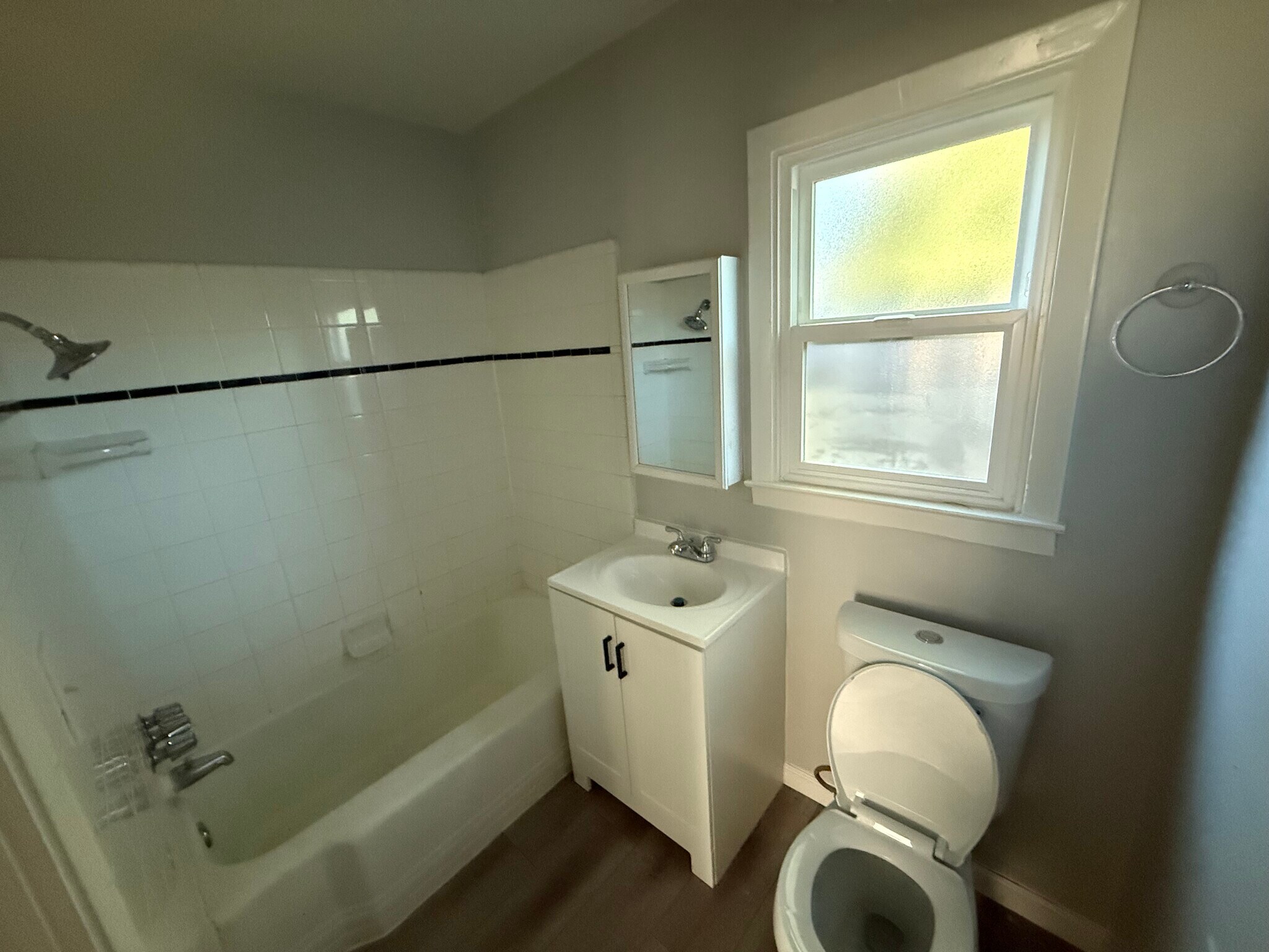 Building Photo - 1812 Clayton Ave