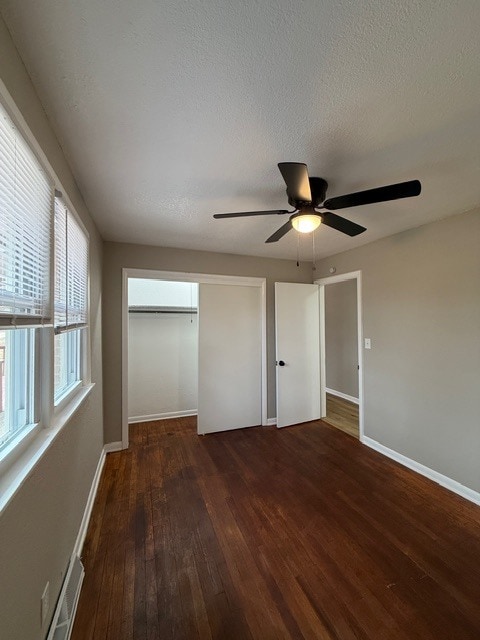 Building Photo - 2213 Roland Dr