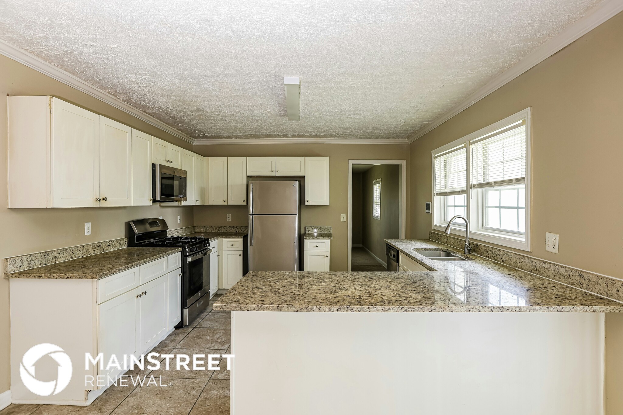 Building Photo - 3545 Ingledale Dr SW