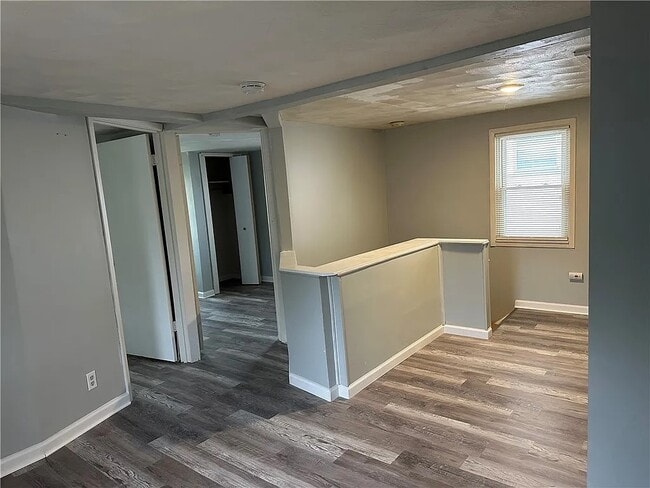 Building Photo - 53 Roser St