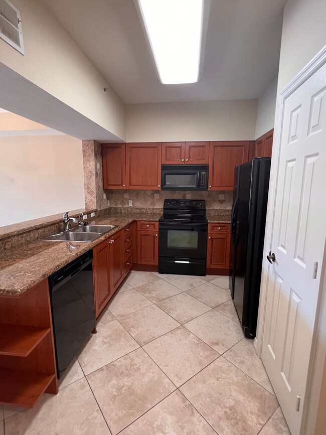 Building Photo - Villagio Rental Available!