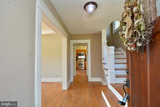 Building Photo - 8609 Oxon Hill Rd