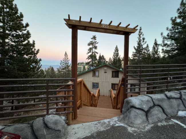 Building Photo - 355 Tramway Dr