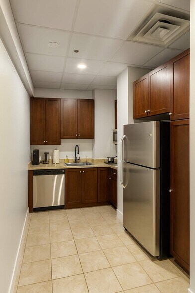 Building Photo - 117 N 15th St