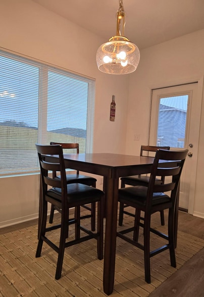 Building Photo - 6721 SW Dignity Ave