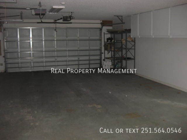 Building Photo - 420 Lakeview Dr W