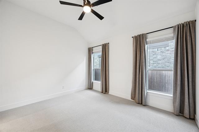 Building Photo - 1415 Woodpecker Ln