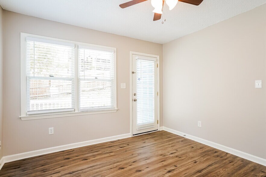 Building Photo - 765 Rawls Dr