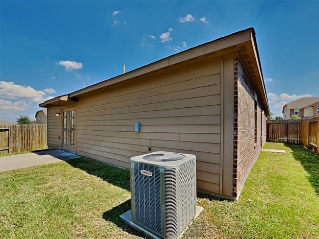 Building Photo - 21115 Baltic Rain Dr