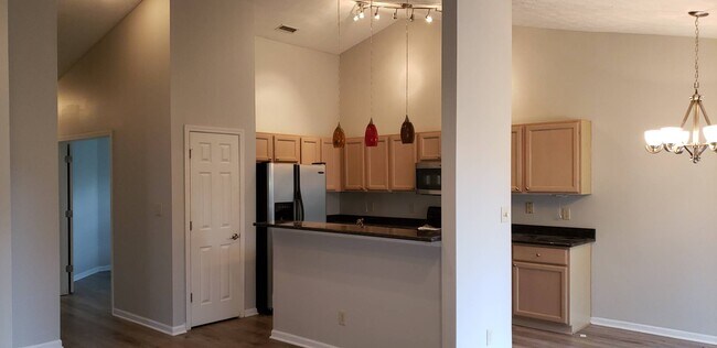 Building Photo - 11218 Basswood Ct