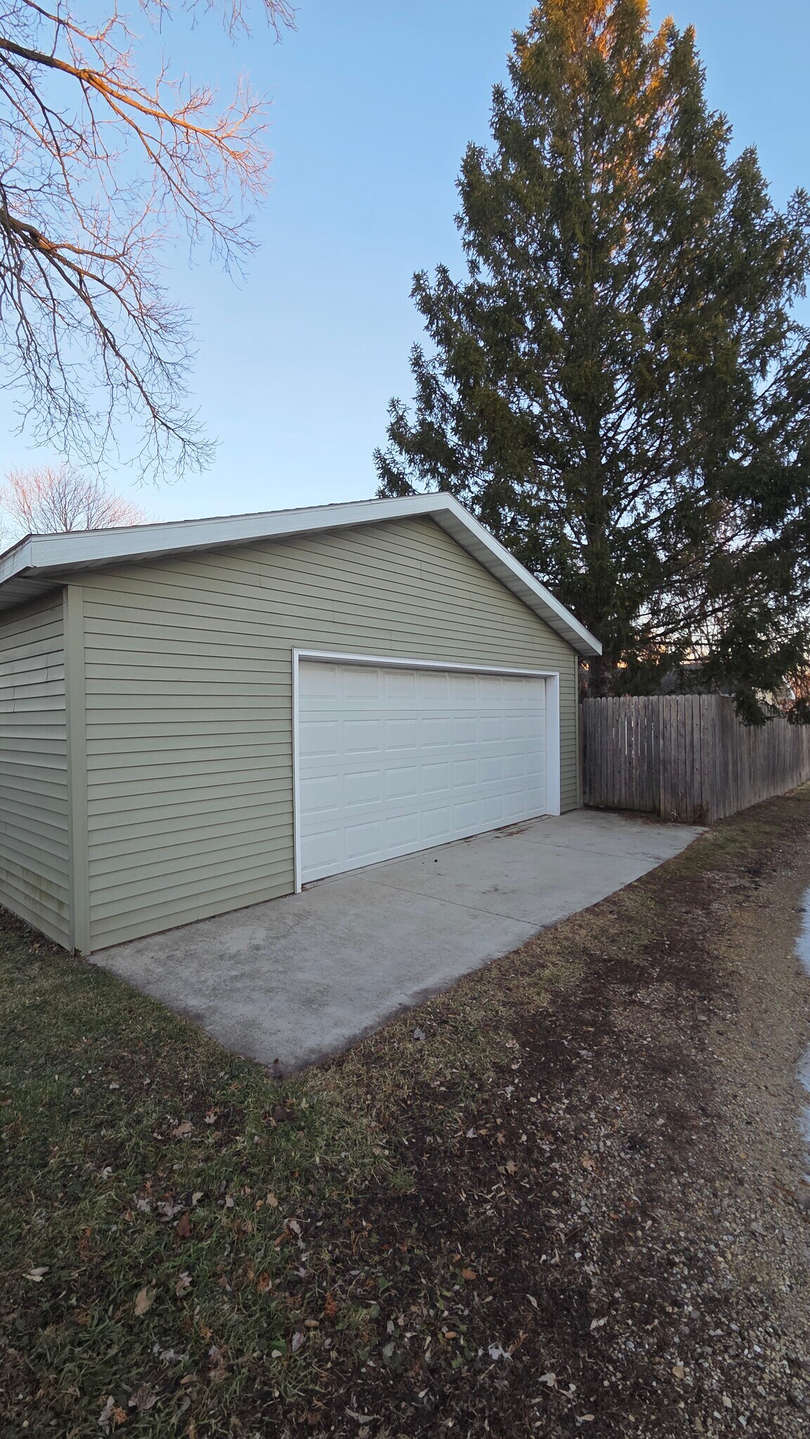 Building Photo - 120 N Harrison St