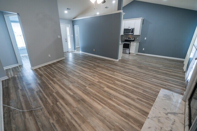 Building Photo - 1764 Folkstone Rd