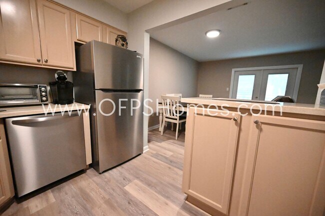 Building Photo - WaterFront, Furnished Unit in Niceville