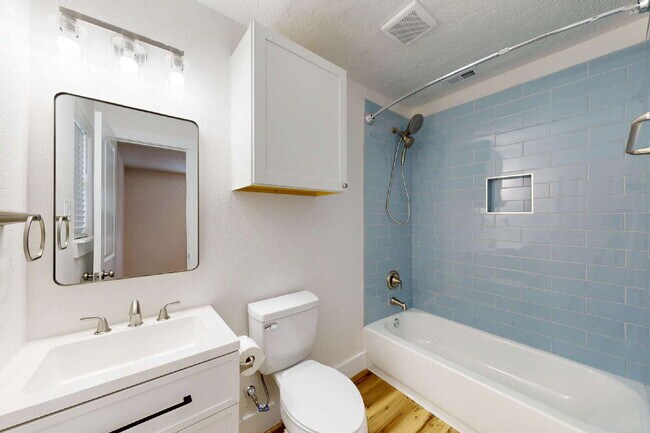 Building Photo - 3/2 Move-In Ready with Washer, Dryer, Refrigerator & Lawn Care Included!