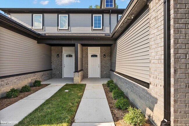 Building Photo - 28255 Loews Dr