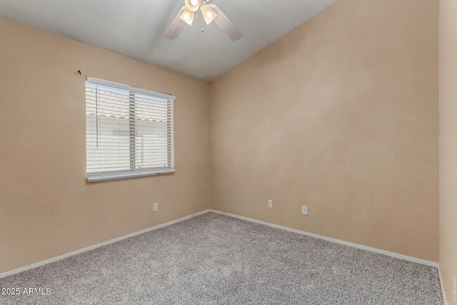Building Photo - 13861 W Elm St