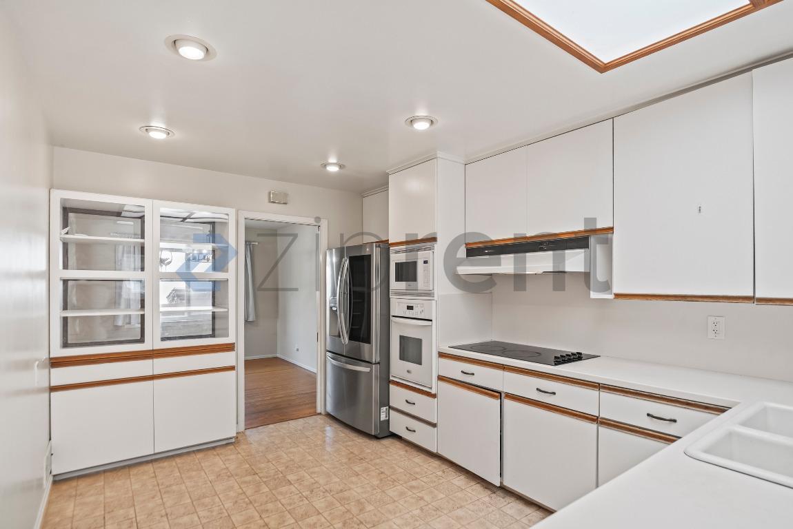 Building Photo - 1170 Glenview Dr