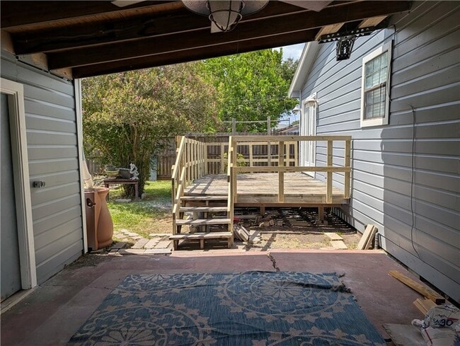 Building Photo - 3561 Monterrey St