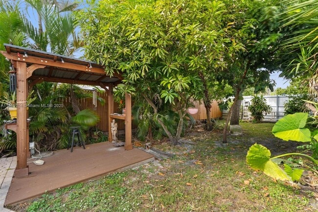 Building Photo - 1912 SW 97th Terrace