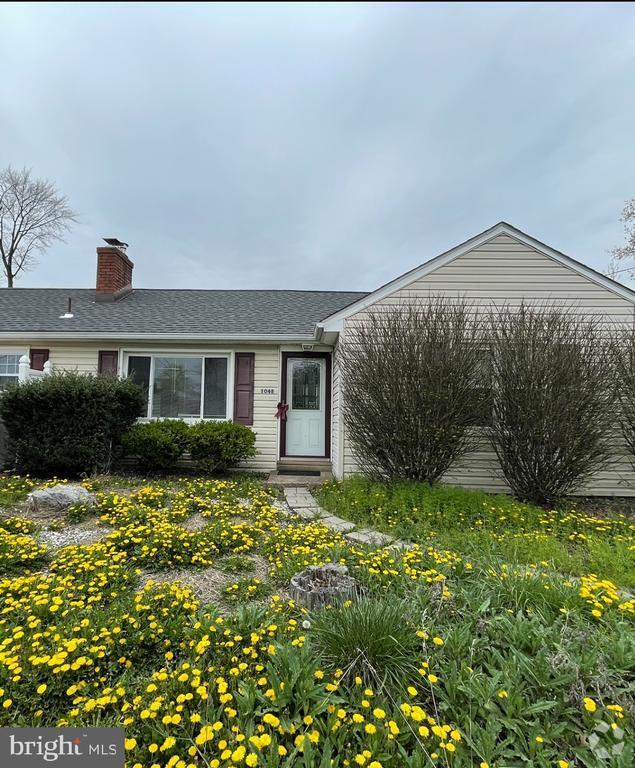 Building Photo - 1048 Cornwells Ave