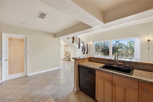 Building Photo - 1114 Vegas Valley Dr