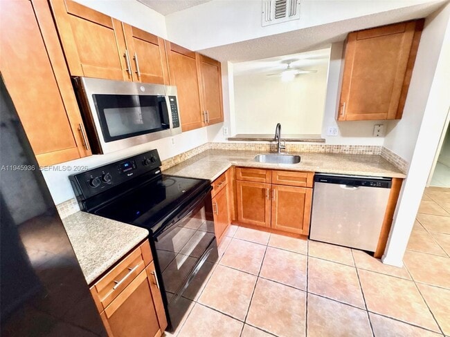 Building Photo - 4744 NW 114th Ave