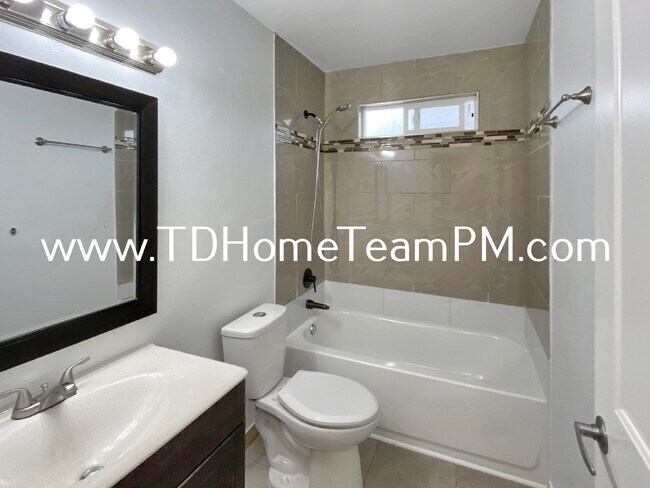 Building Photo - Charming 3-Bed Home with Granite Counterto...