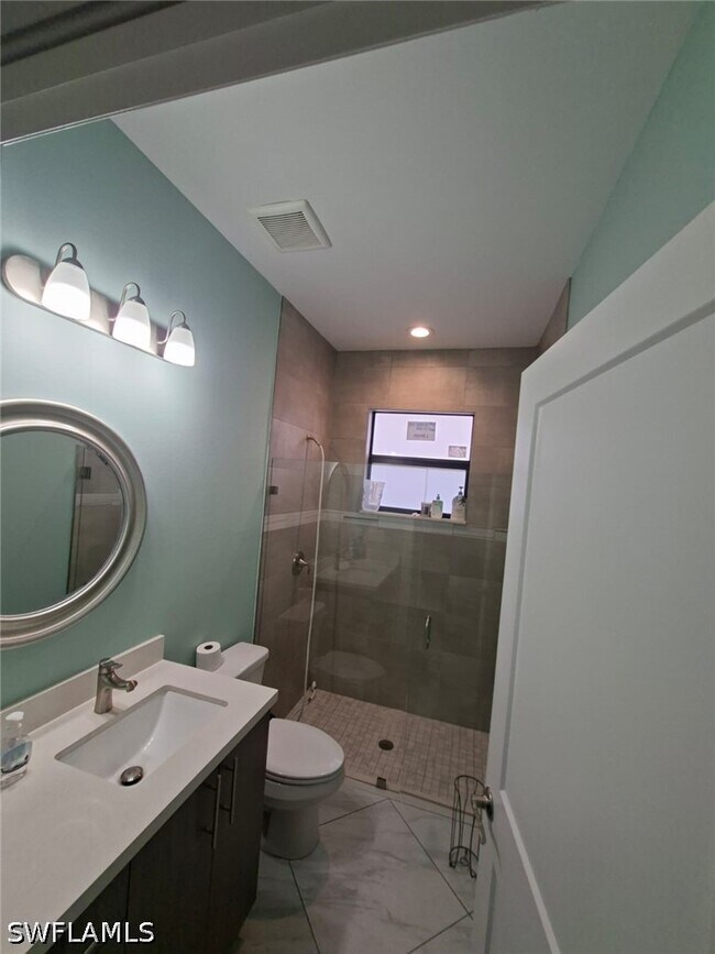 Building Photo - 2360 Burton Ave