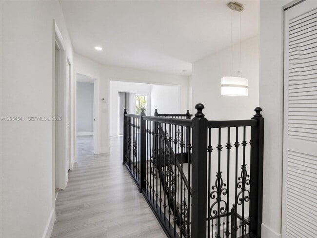 Building Photo - 10956 NW 73rd St