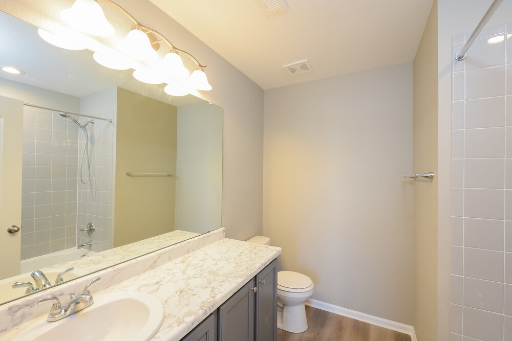 Building Photo - 3565 Makley Cir