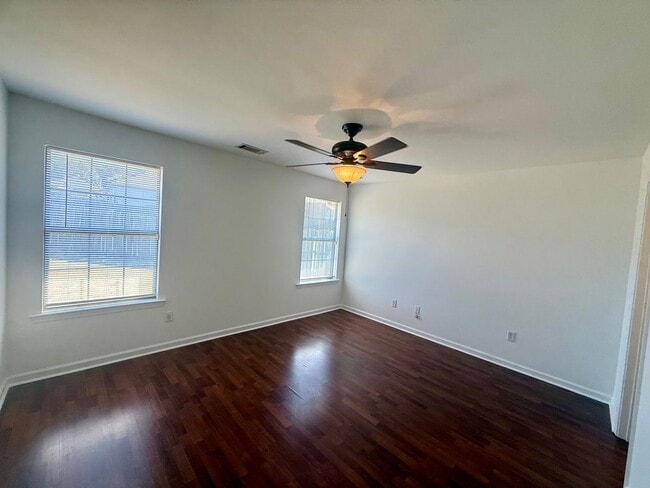 Building Photo - 13706 Apple Glen Cove
