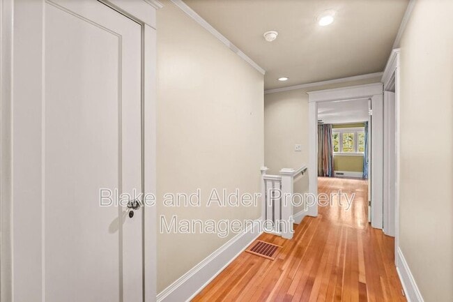 Building Photo - 3455 NE Tillamook St
