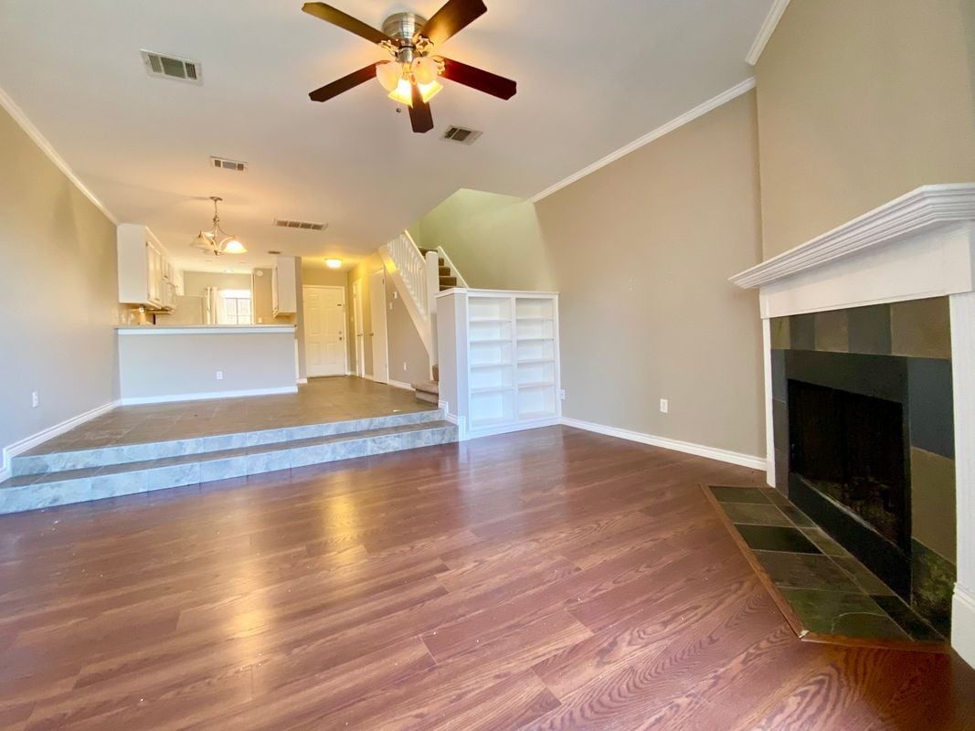 Building Photo - 1804 Capital Pkwy