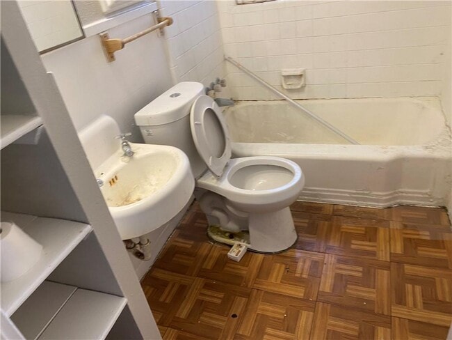 Building Photo - 1035 Haynes St