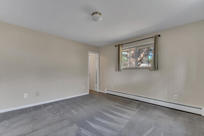 Building Photo - Beautiful, Bright & Move-In Ready Ranch in Desirable West Arvada