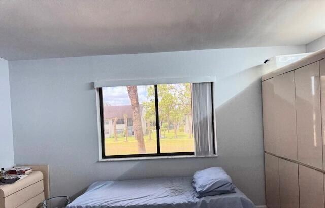 Building Photo - 7770 Tahiti Ln