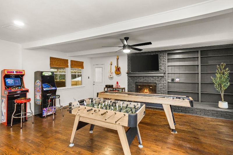 Building Photo - 2314 Deerwood Rd