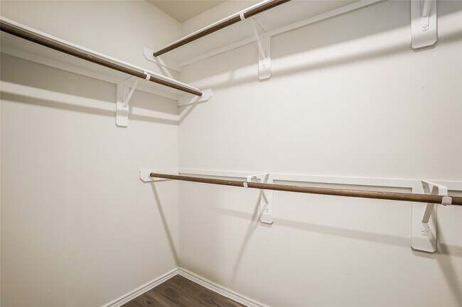 Building Photo - 1228 Narrow Hts Dr