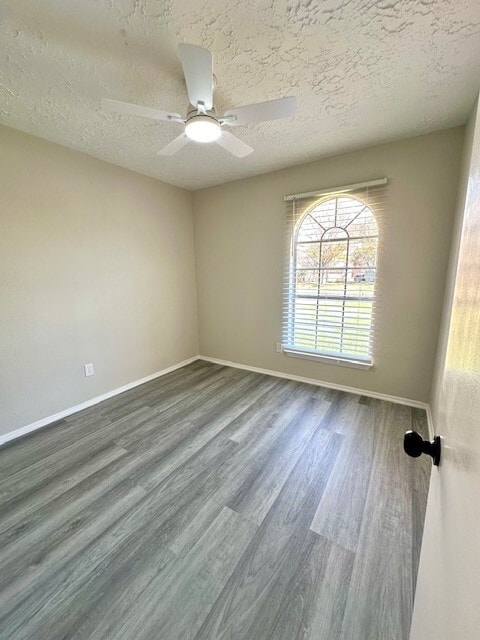 Building Photo - 1914 Feather Ridge Dr