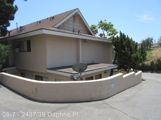 Building Photo - 2437-2439 Daphne Pl