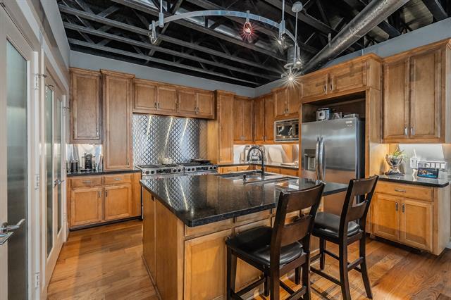 Building Photo - 3911 Gilbert Ave