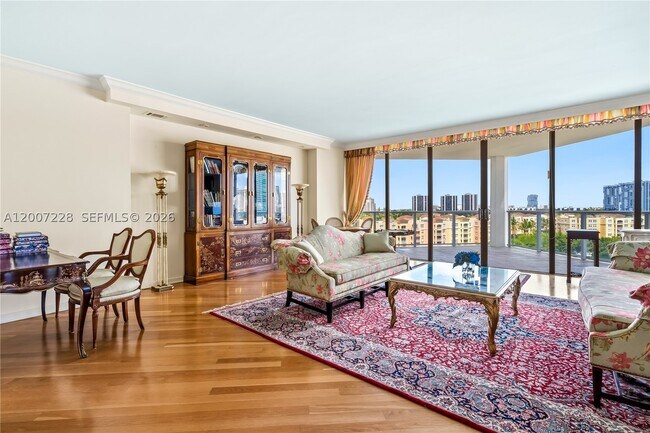 Building Photo - 19500 Turnberry Way