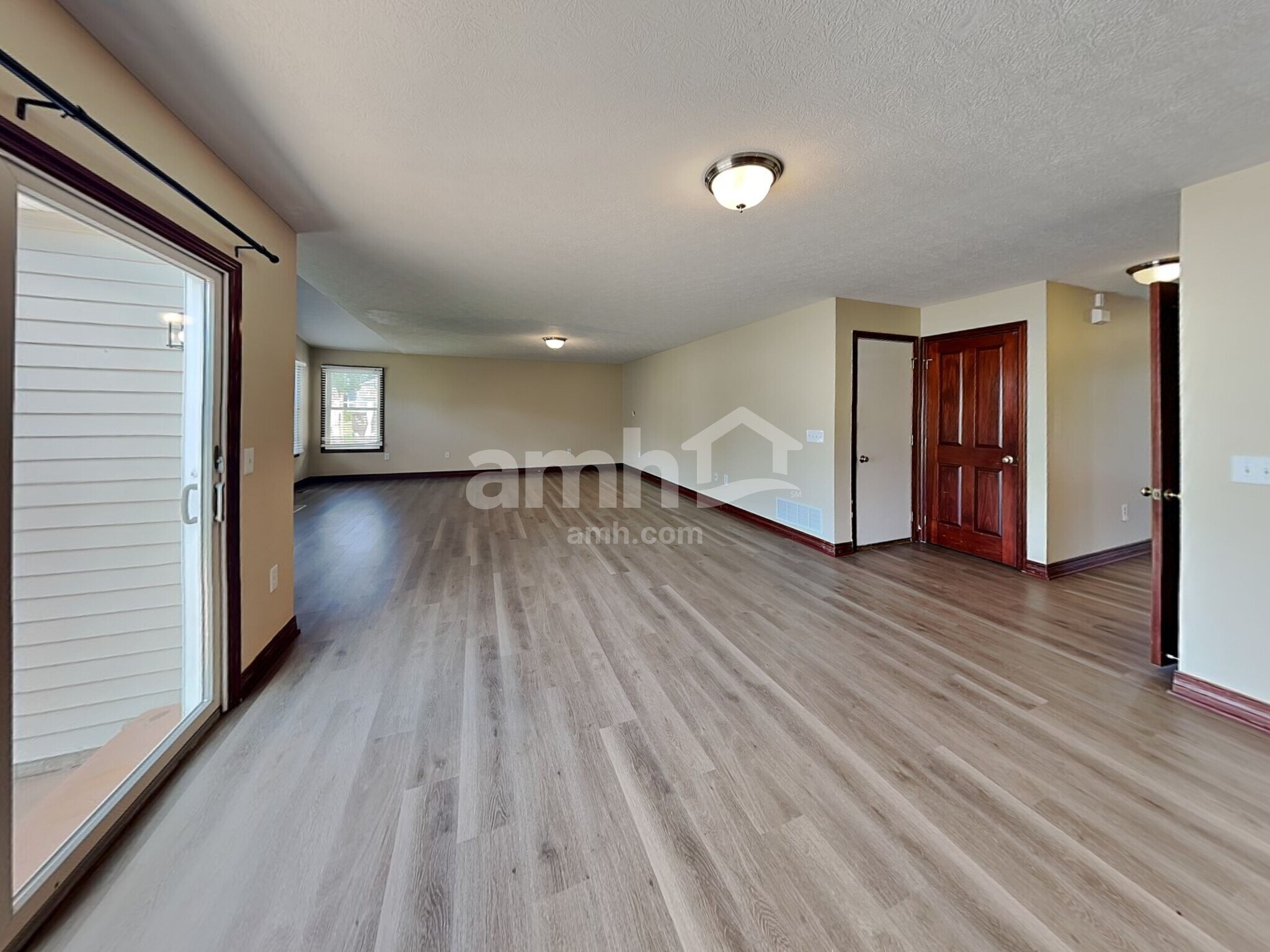 Building Photo - 231 Oakford St