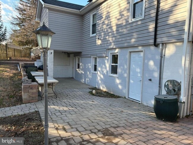 Building Photo - 2851 New Windsor Rd