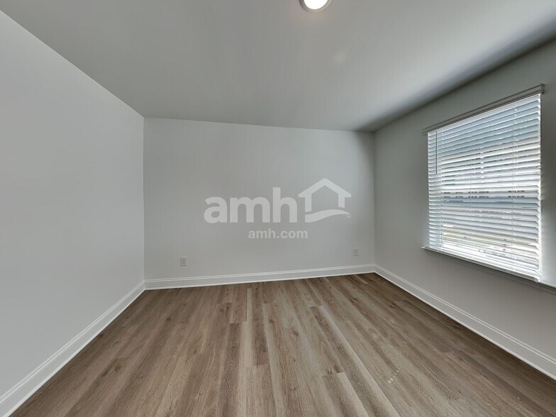 Building Photo - 3506 Jefferson Cor Ln