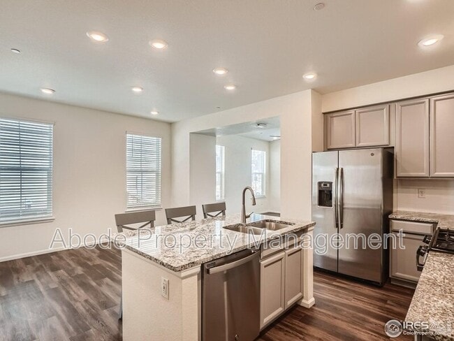 Building Photo - 451 Zeppelin Wy