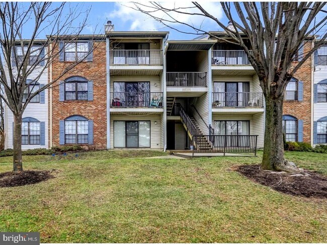 Building Photo - 32 Scherer Ct