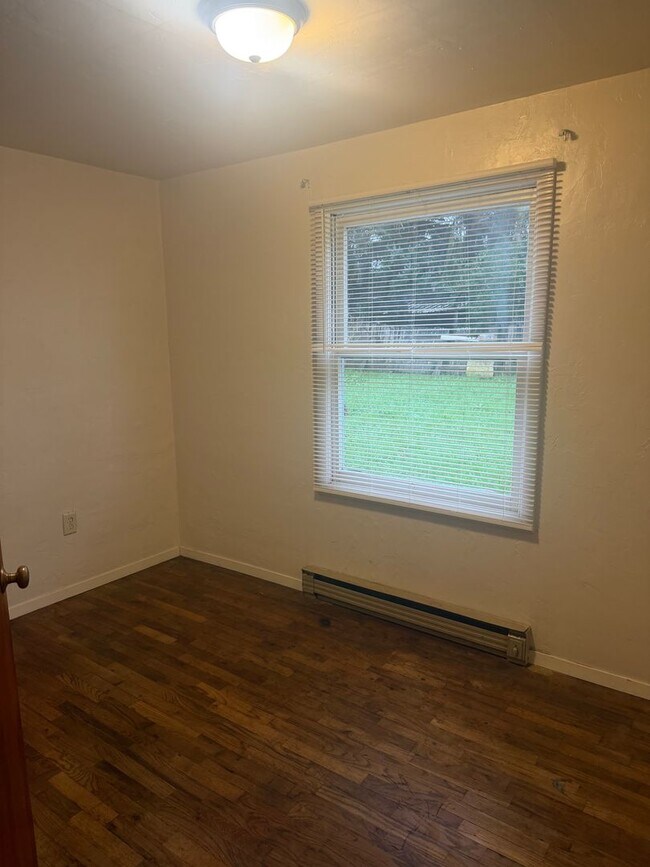 Building Photo - House for Rent!