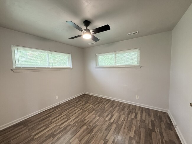 Building Photo - 3621 Monte Vista Dr