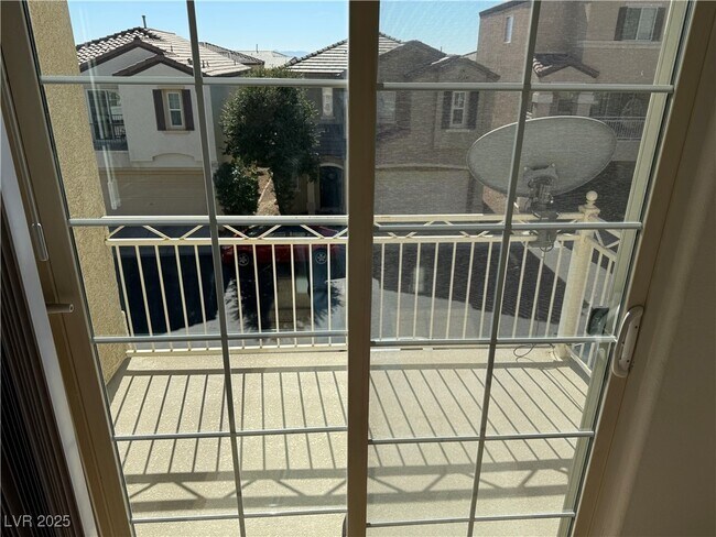 Building Photo - 10556 Gibbous Moon Dr